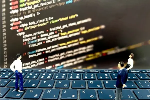 さらにSEO対策にこだわりたい場合に有効な2つのHTML